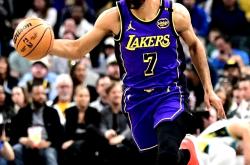 开云体育中国-灰熊爆冷鹈鹕，浓眉高光表现