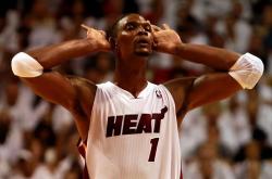 开云下载-爵士关键时刻失误频繁，主帅要求改进