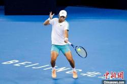 开云体育在线-日本网球队轻取世界网球队，西西帕斯送出助攻的简单介绍