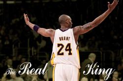 开云体育中国-亚洲风暴席卷伦敦，韩国双星闪耀，德里赫特铁血带队击溃切尔西