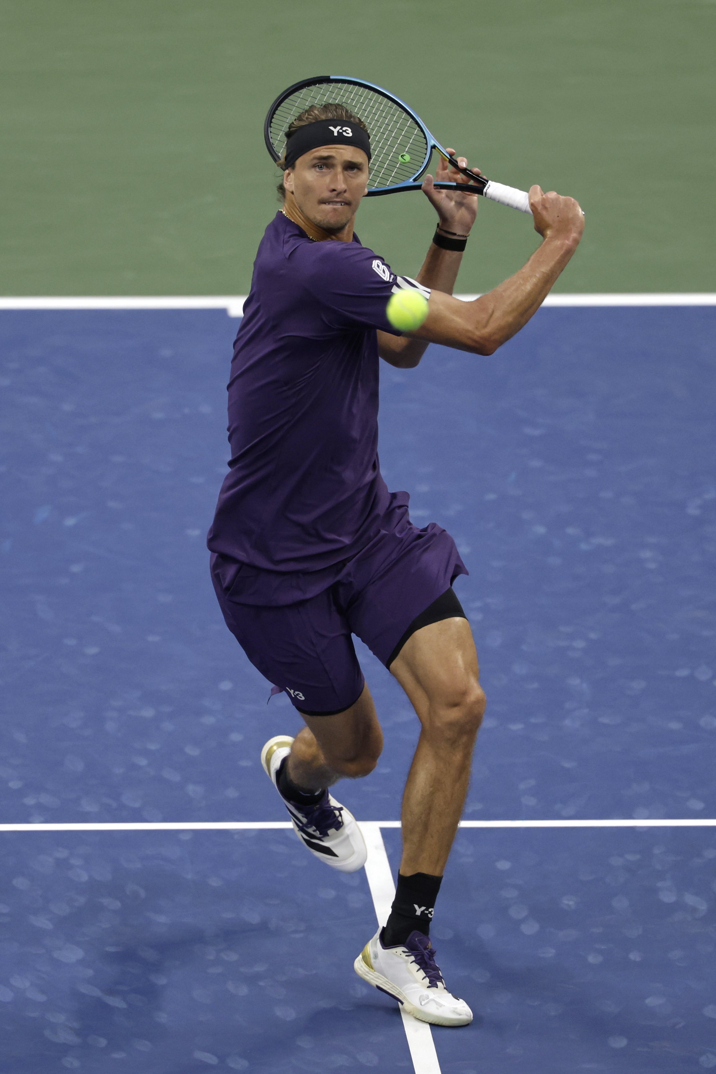 意大利网球队血洗美国网球队，兹维列夫高光表现的简单介绍