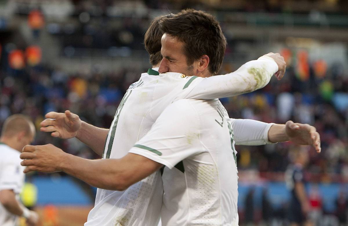 包含法国网球队完胜日本网球队，穆雷爆发神勇的词条