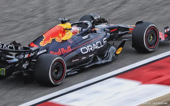 梅赛德斯完胜索伯车队，汉密尔顿状态火热的简单介绍