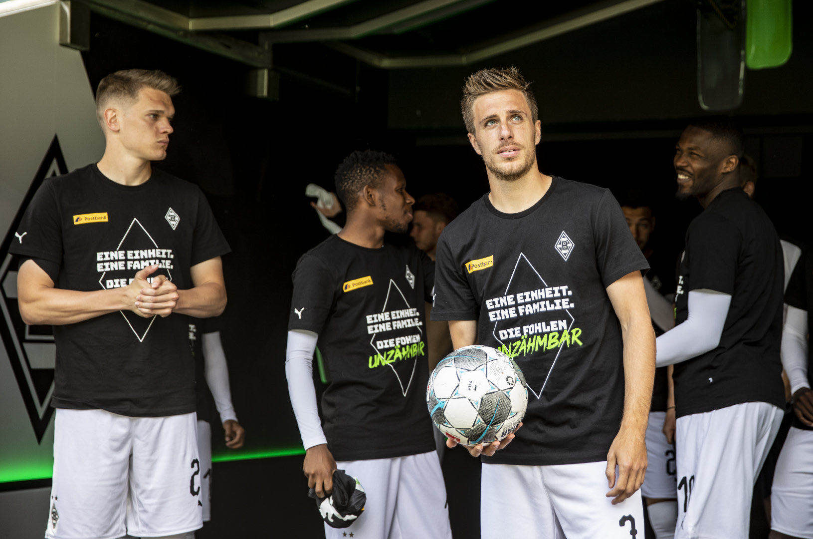 门兴格拉德巴赫客场战平不莱梅，排名升至第五的简单介绍