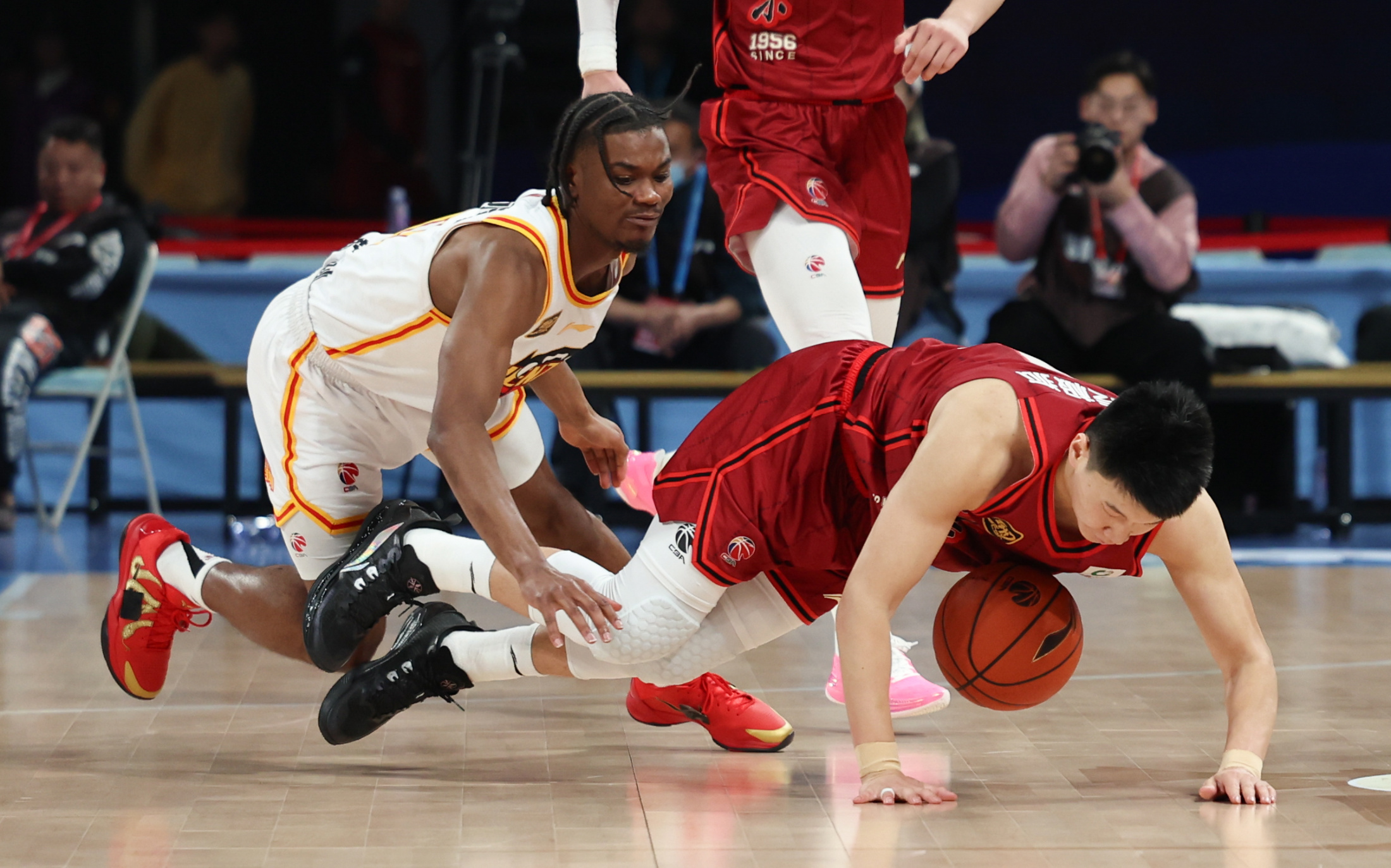 关于CBA联赛出现劣迹斑斑球队,遭遇一波连败的信息 关于CBA联赛出现劣迹斑斑球队,遭遇一波连败的信息