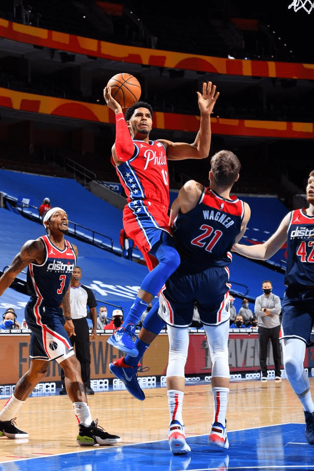 汉堡球队再度失利,排名持续下滑的简单介绍 汉堡球队再度失利,排名持续下滑的简单介绍