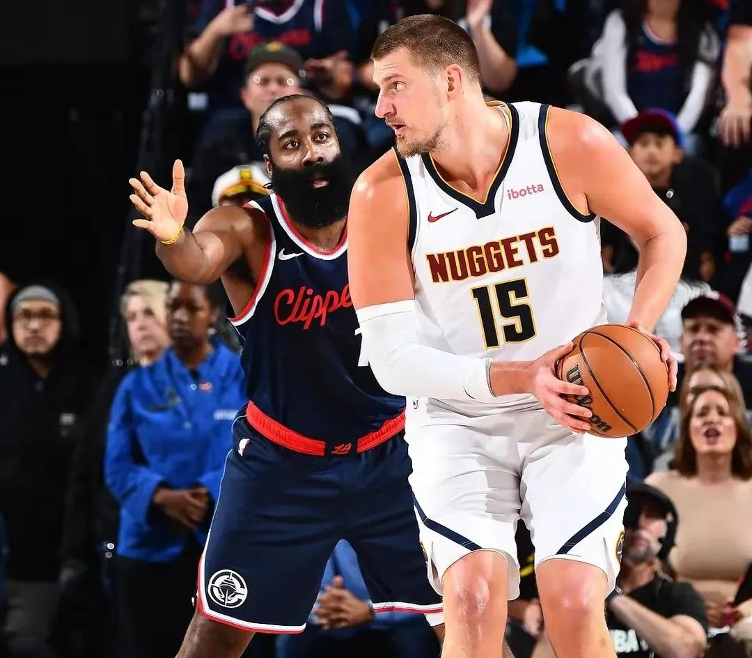 快船轻取吉林队，浓眉哥扛起全队的简单介绍