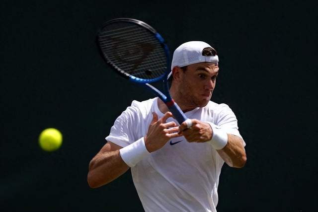 包含德国网球队绝地反击美国网球队，阿尔卡拉斯统治全场的词条