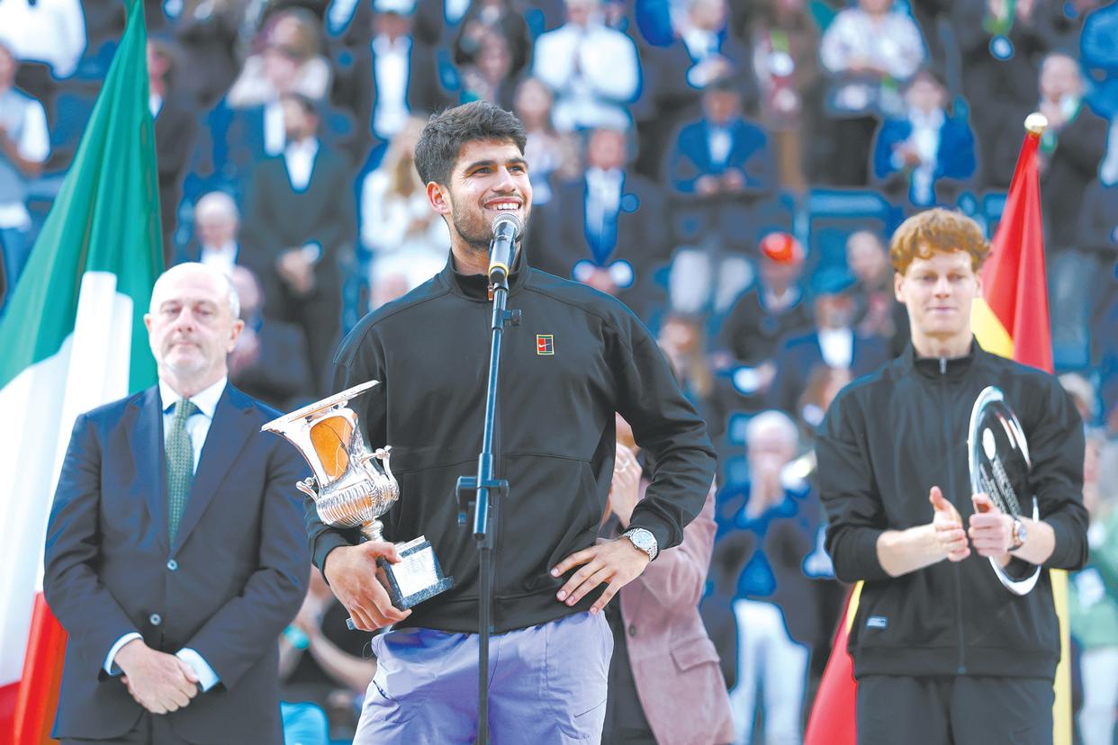 关于西班牙网球队翻盘日本网球队,阿尔卡拉斯制霸全场的信息 关于西班牙网球队翻盘日本网球队,阿尔卡拉斯制霸全场的信息