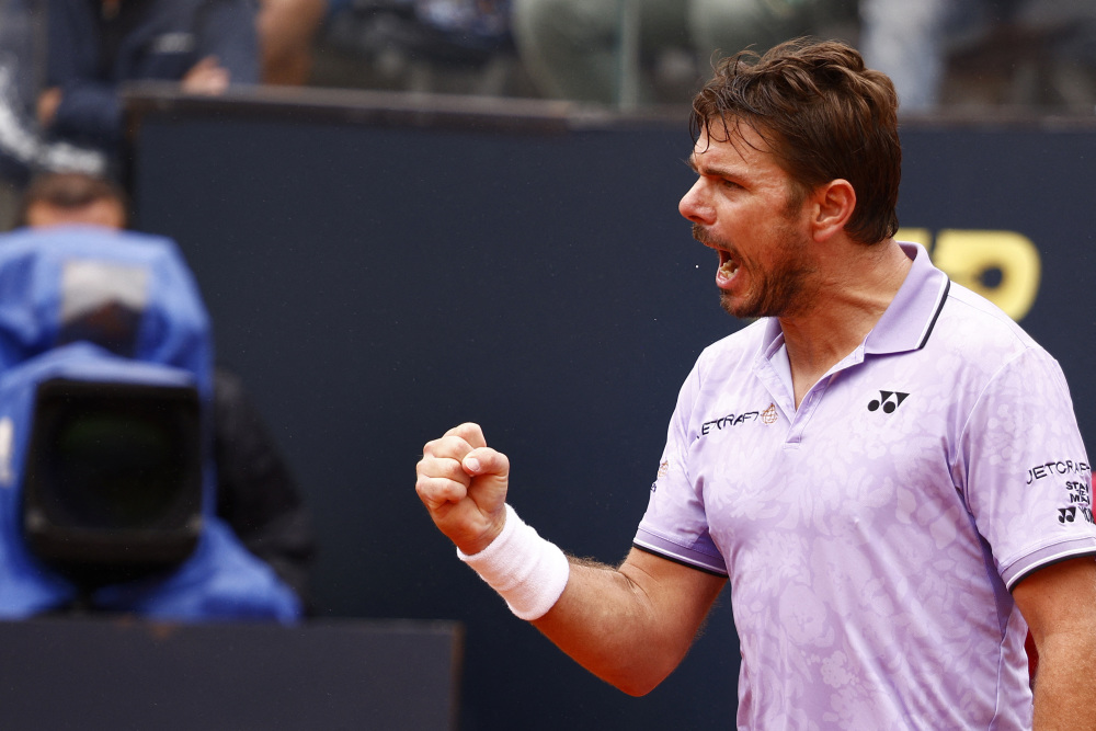 包含法国网球队绝杀欧洲网球队，瓦林卡关键制胜的词条