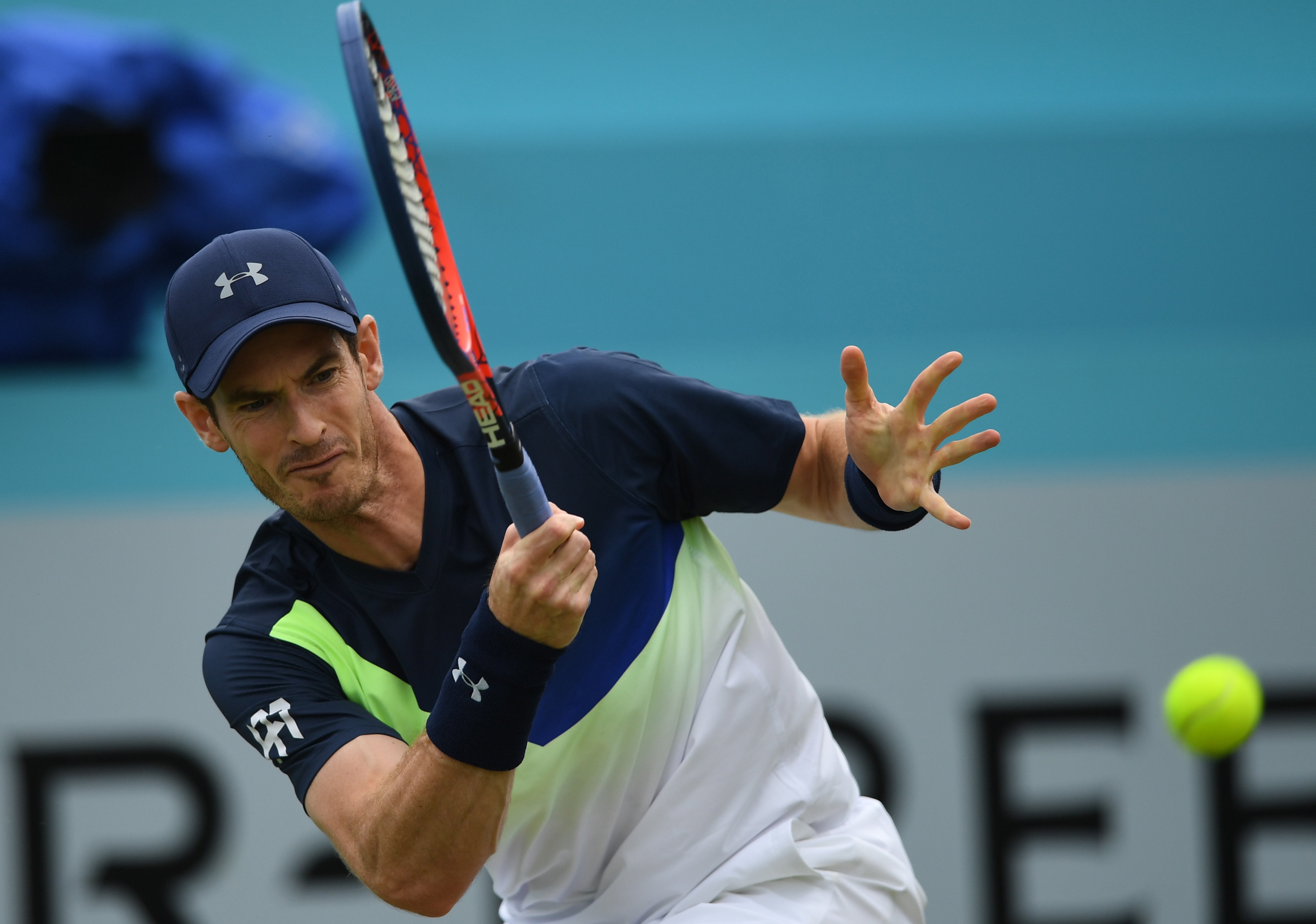 包含世界网球队鏖战英国网球队，穆雷一己之力扛起全队的词条