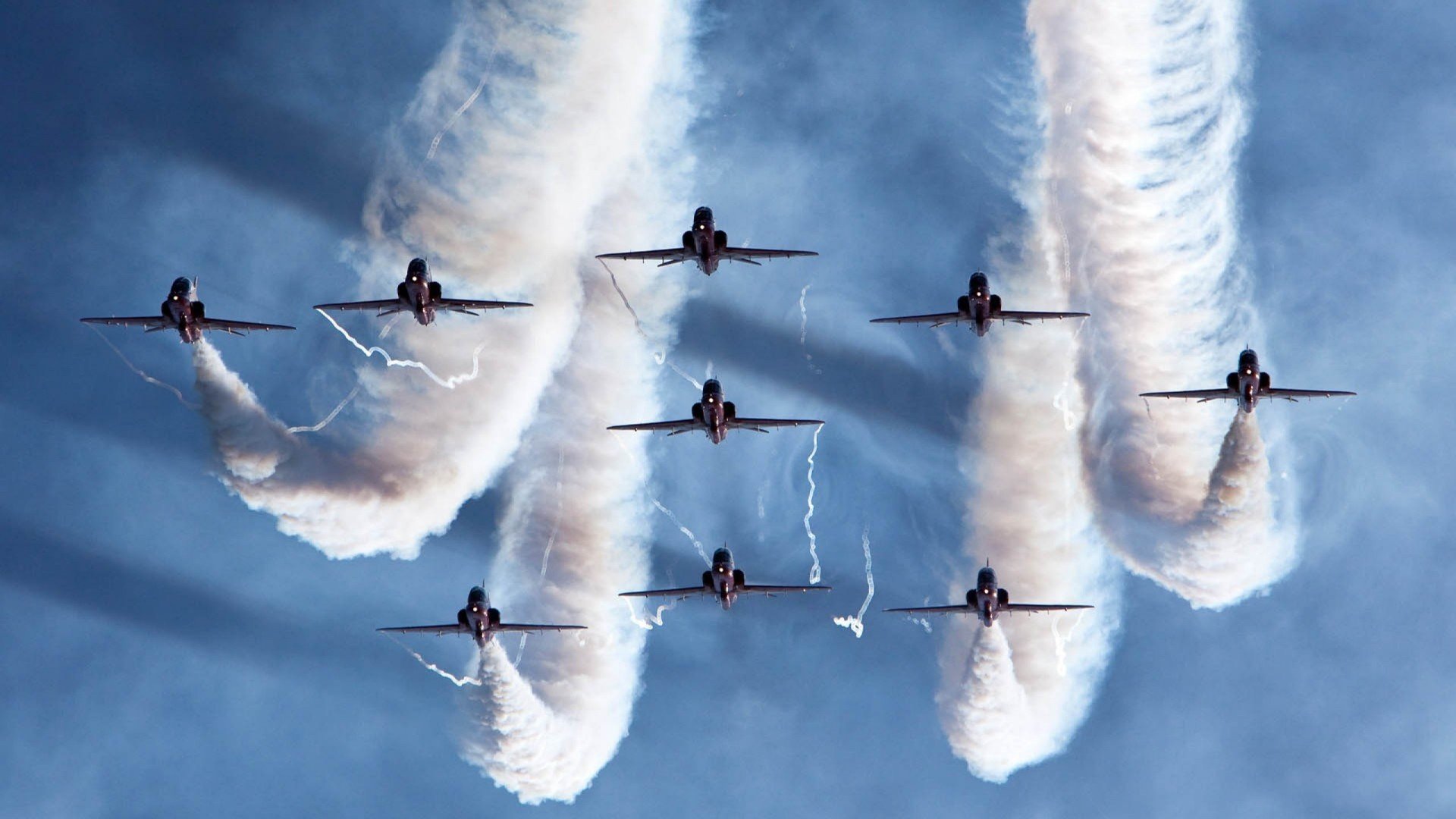 莱奥的摩纳哥式统治，当收割成为艺术，中国车迷见证F1新赛季的接管时刻