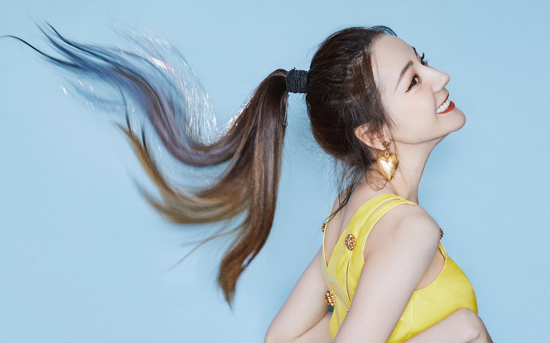 意甲焦点战之夜,范弗利特关键进球定乾坤