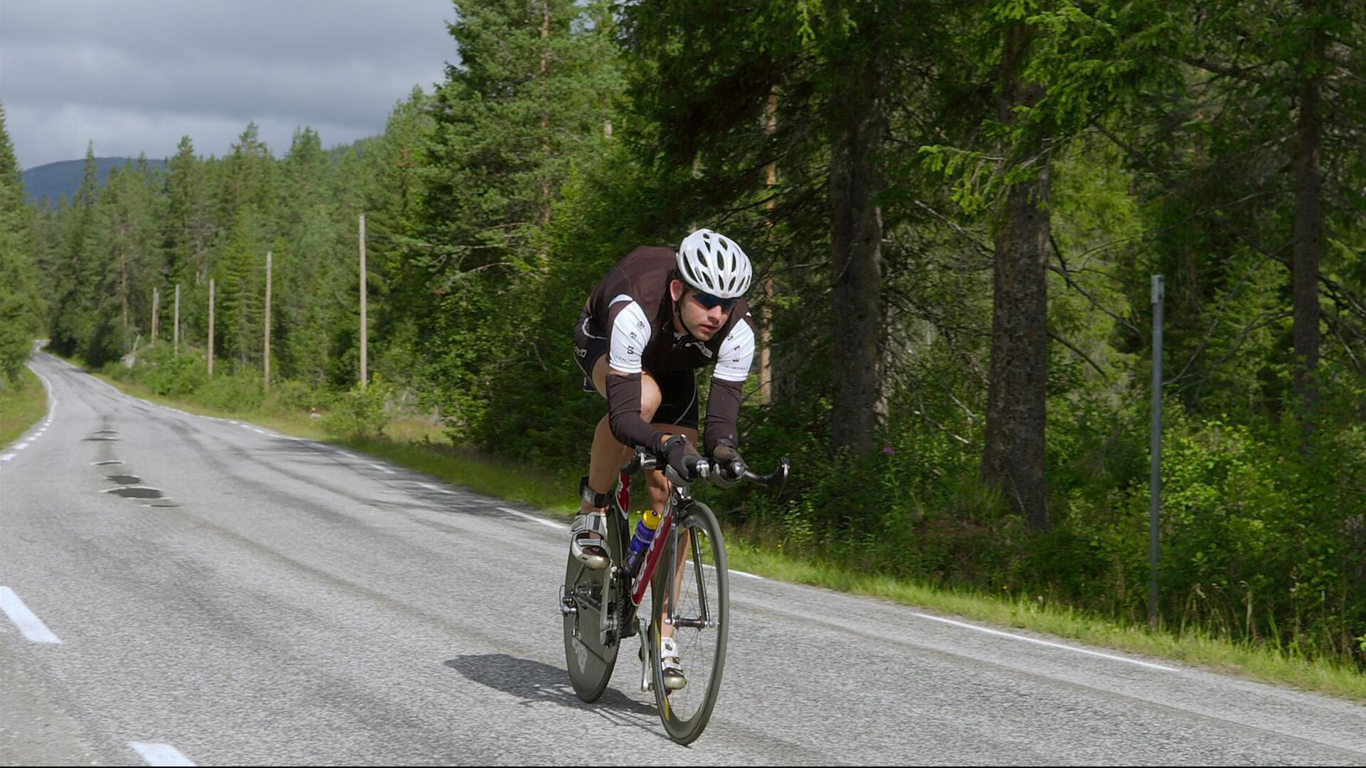 压力之下见真章,帕尔默关键爆发助秘鲁连续得分压制加纳